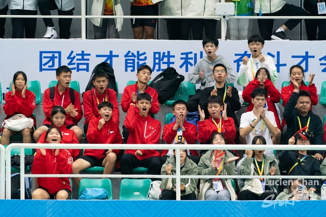 2023-11-12 The 1ST Student (Youth) Games Of The People\'s Republic Of China_shuttlecock-1075