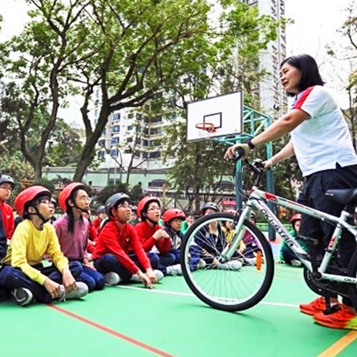 前香港單車代表 賴藹欣